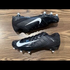 Size 10.5 Nike Vapor Untouchable Speed 3 Varsity Detachable Cleats AH8222-011